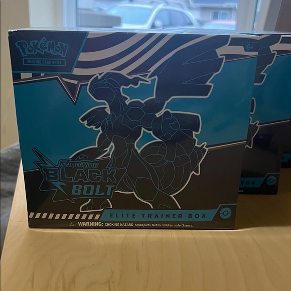 Pokemon Other - Pokemon Black Bolt Elite Trainer Box - Black and Blue